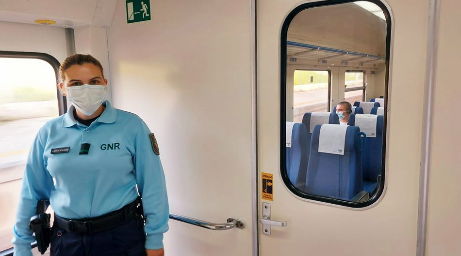 GNR de Braga fiscaliza uso de máscaras nos transportes públicos