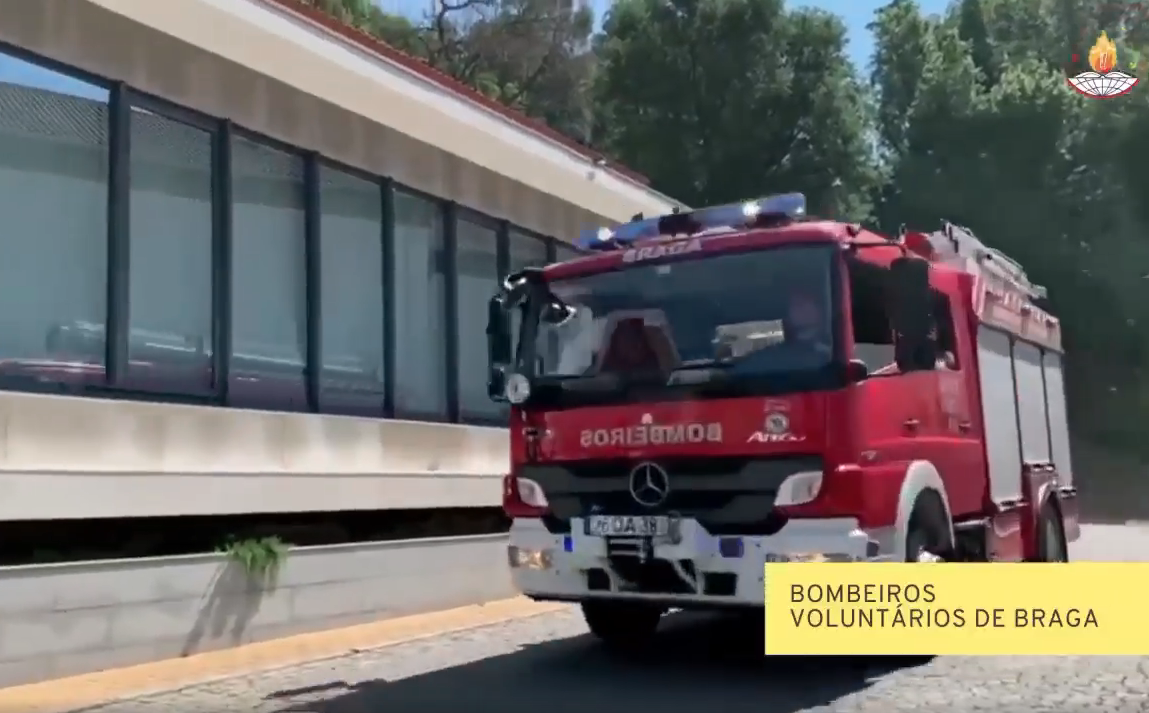 Bombeiros Voluntários de Braga realizam simulacro no centro "O Poverello"