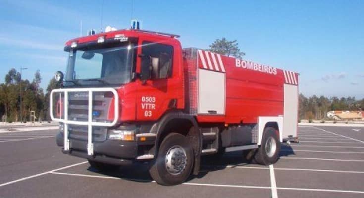 Bombeiros Voluntários de Braga apelam à doação de veículo tanque