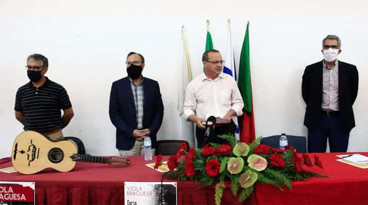 Curso de Viola Braguesa chega a Ferreiros e Gondizalves