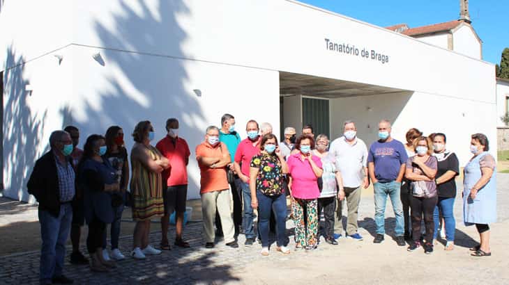 Moradores das Enguardas revoltados com fumo e cheiro do crematório de Braga