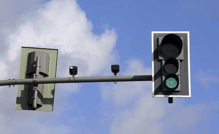 Guimarães instala sinalização luminosa em vários pontos do concelho