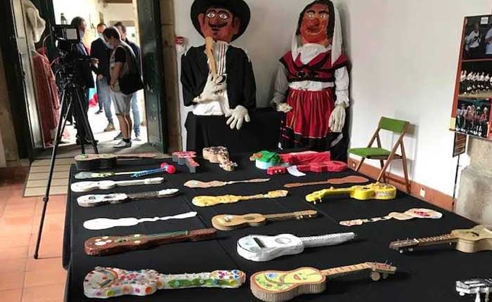 cavaquinhos