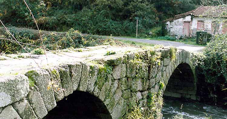 Os Verdes exigem intervenção "urgente" na Ponte do Soeiro e na Igreja de Santa Cristina em Guimarães