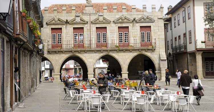 Guimarães inaugura Espaço de Diplomacia Económica e Consulado do Cazaquistão
