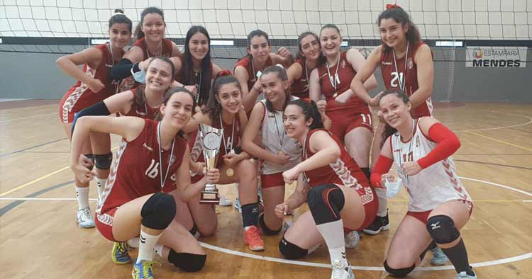 Juvenis de Voleibol do SC Braga sagram-se Campeãs Regionais