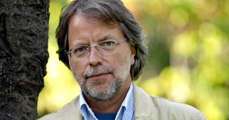 Esposende entrega Prémio Literário Manuel de Boaventura 2021 a Mia Couto