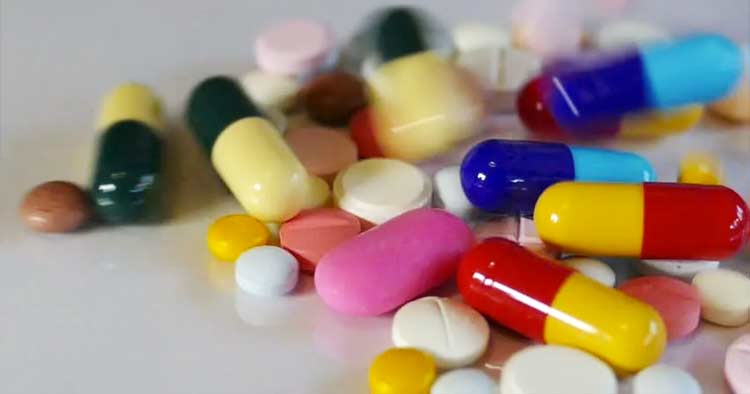 Infarmed lança alerta para dois sites de venda ilegal de medicamentos