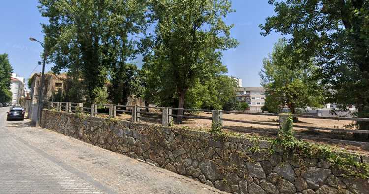 Bloco de Esquerda defende que terreno do IEFP à venda em Braga “deve ser destinado à habitação pública”
