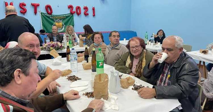 Braga: Magusto proporcionou tarde de convívio para a Associação dos Reformados de Ferreiros