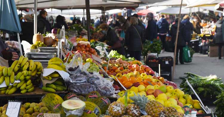 Famalicão e Resinorte unem-se para sensibilizar feirantes para o asseio do Campo da Feira