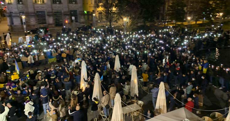 Centenas de pessoas concentram-se em Braga pela paz na Ucrânia