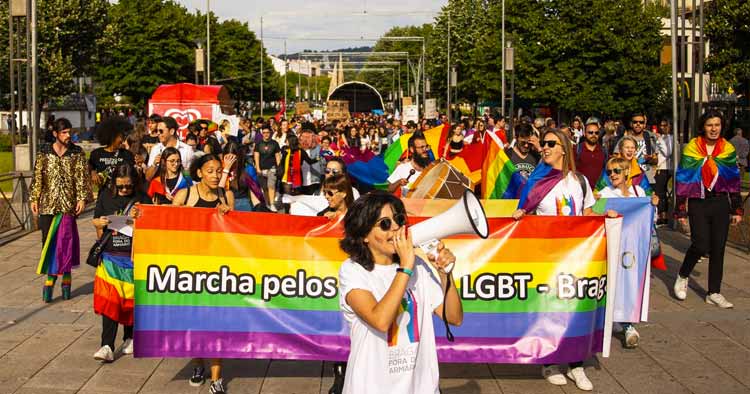 Assembleia Municipal de Braga recusa proposta para hastear bandeira LGBTQIAP+ na Câmara