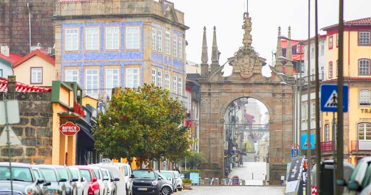 Associação promove visita guiada às Portas de Braga