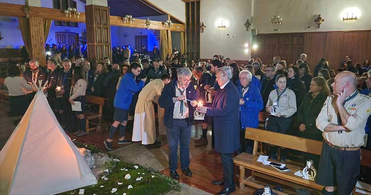 Luz da Paz de Belém recebida e partilhada em Vieira do Minho
