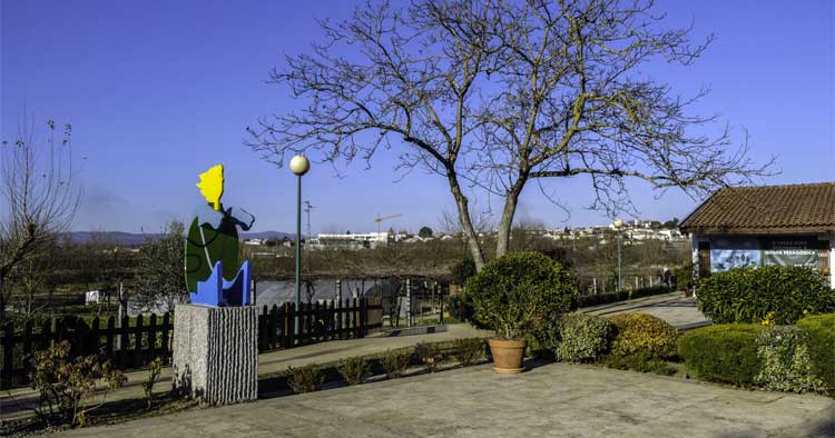 Quinta Pedagógica de Braga doou mais de uma tonelada de alimentos a IPSS do concelho