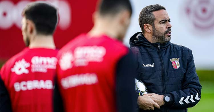 Artur Jorge motivado com jogo frente ao Boavista