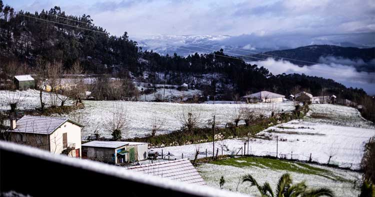 Neve pinta de branco Celorico de Basto
