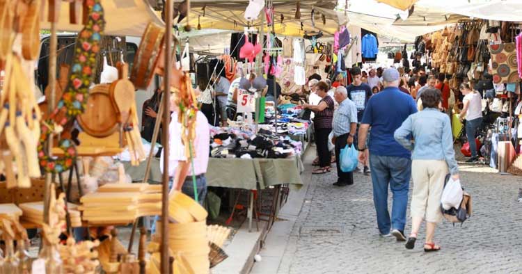 Feira Semanal de Barcelos antecipada para quarta-feira