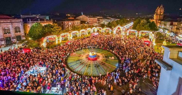 Noite de São João de Braga leva milhares às ruas da cidade