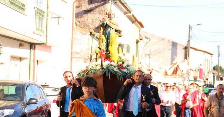 Braga: Merelim São Pedro venerou padroeiro com Majestosa Procissão