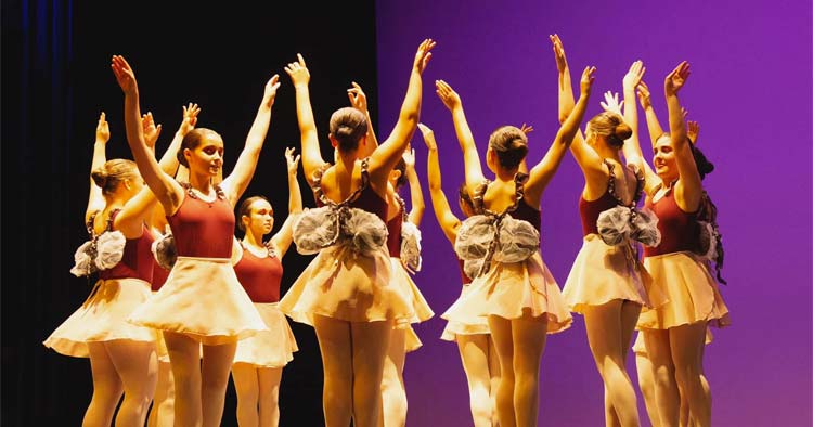 "Vai à Vila" leva dança e comédia ao centro urbano de Famalicão