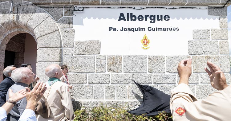 Guimarães transforma antiga escola em albergue com 14 camaratas