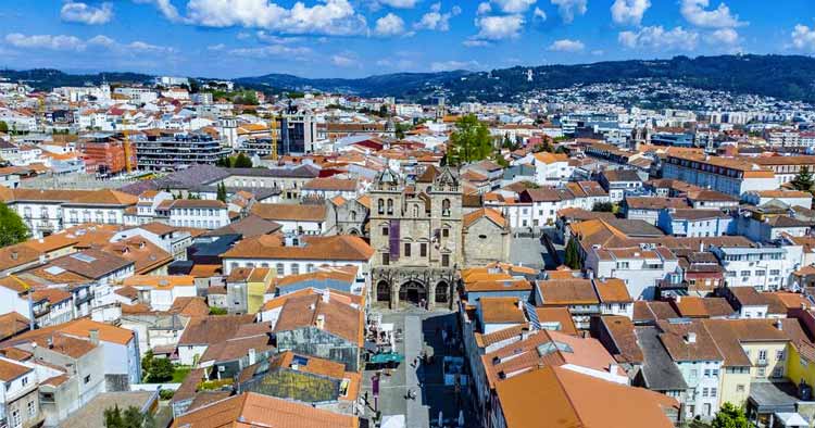 Braga recebe caminhada solidária para apoiar Patronato de Nossa Senhora da Torre
