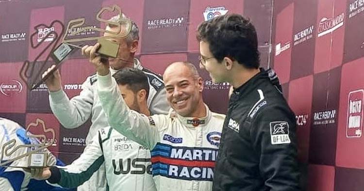 Piloto de Braga conquista pódio no Circuito Estoril