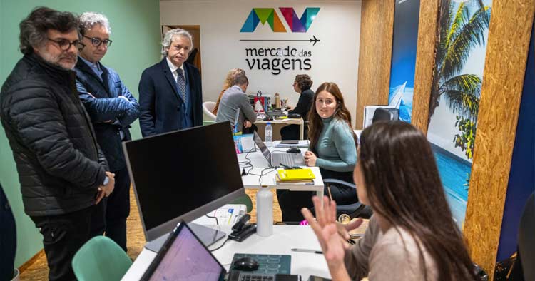 Mário Passos contacta comerciantes do centro urbano de Famalicão