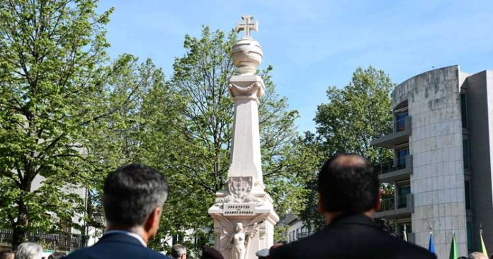 monumento