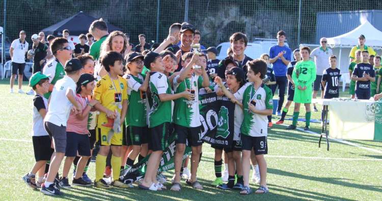 Braga: Figueiredo recebeu Torneio Carlos Carvalho Cup em ambiente de festa