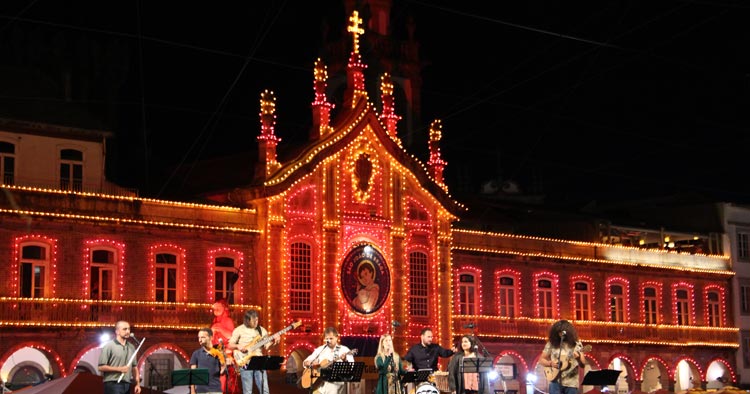 Milhares de luzes iluminam a cidade para as Festas de São João de Braga