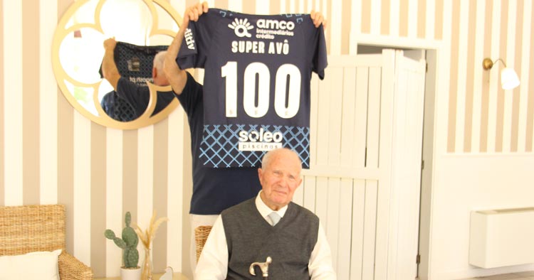 José Carvalho de Braga celebrou 100 anos junto da família e amigos