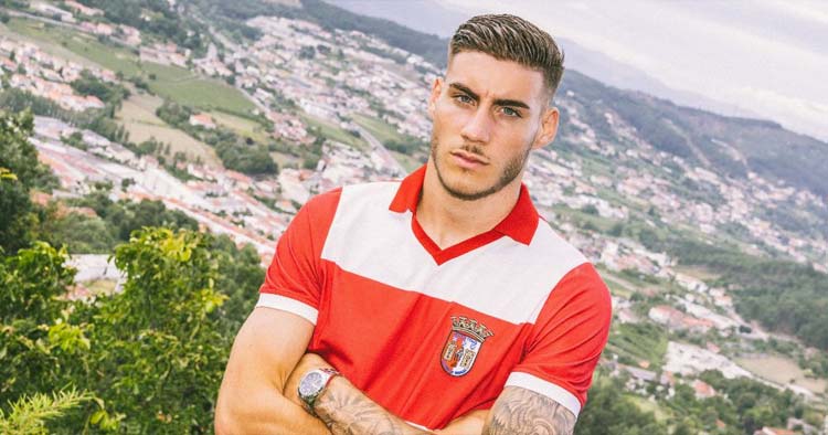 Roberto Fernández reforça SC Braga por cinco épocas