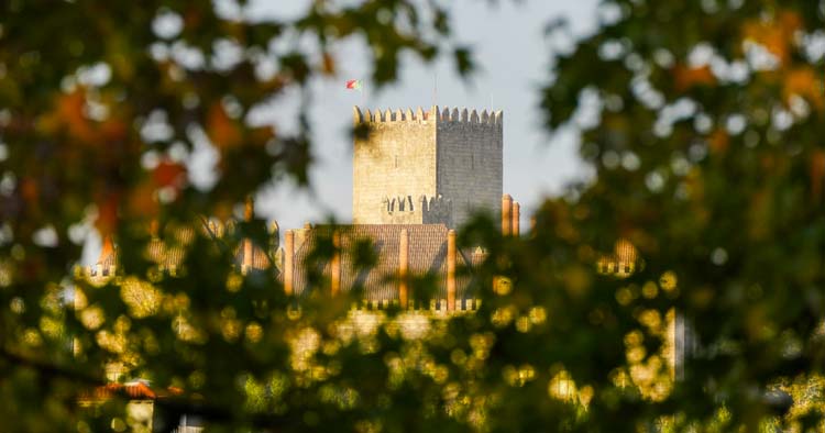 Paço dos Duques e Castelo de Guimarães vencem Prémio Cinco Estrelas Regiões 2025