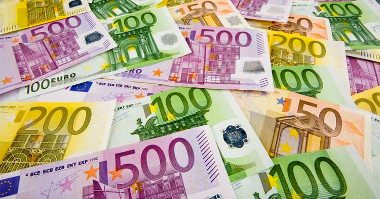 Dois prémios de 2,7 milhões de euros do Euromilhões saíram em Portugal