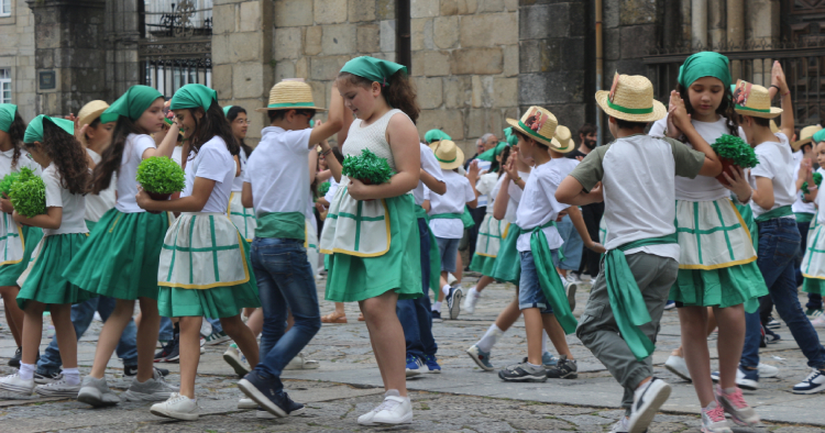 Crianças de Braga abrilhantaram Dia de Santo António com Marchas Populares