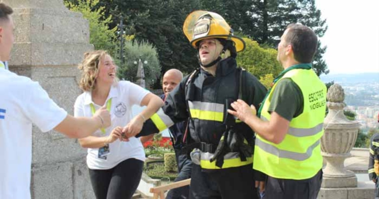 "Escadórios da Humanidade" volta a trazer bombeiros ao Bom Jesus de Braga