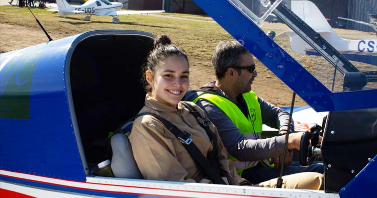 UMinho oferece batismo de voo a 90 alunos de Engenharia Aeroespacial