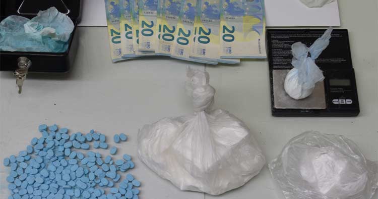 Dois detidos em Guimarães com quase 2000 doses de droga