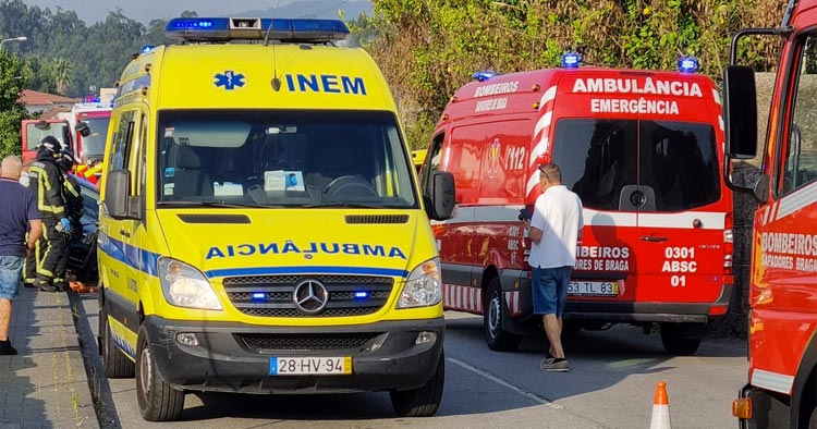 Braga: Acidente em Arentim deixa mulher encarcerada
