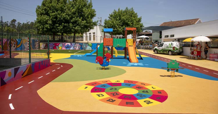 Barcelos inaugura novo Parque Infantil na EB1 de Gueral