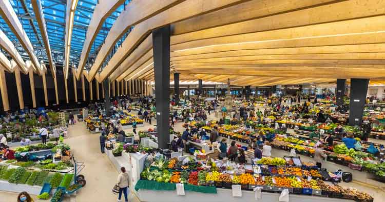 Braga organiza hasta pública para concessão de licenças na Praça - Mercado Municipal de Braga