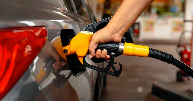 Preços dos combustíveis vão descer na próxima semana