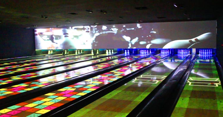 Bowling House reabriu em Braga com pista interativa única em Portugal