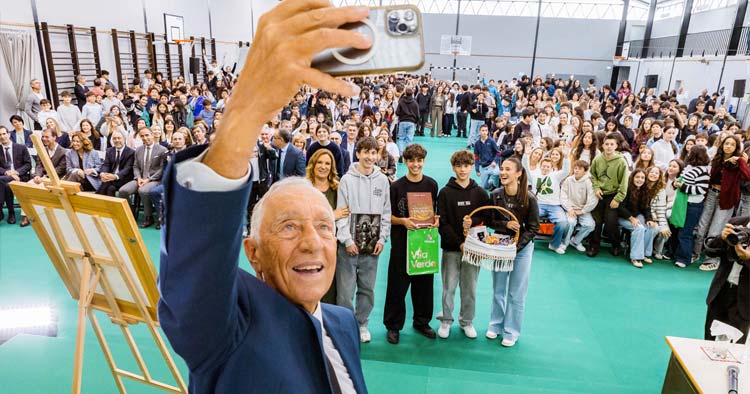 Alunos de Vila Verde tiveram aula especial com Marcelo Rebelo de Sousa