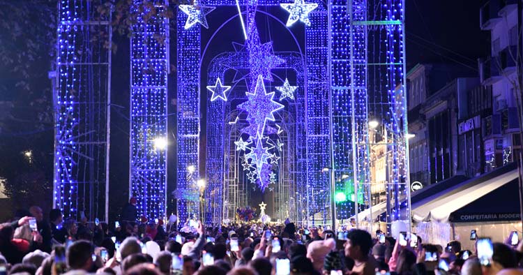 É este sábado que Famalicão ilumina-se para o Natal