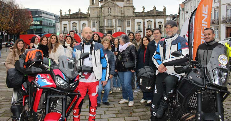 Começou a aventura. Irmãos de Braga partiram hoje de mota para o Dakar