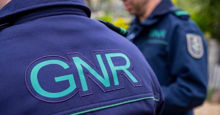 Braga: GNR apreende armas a suspeito de violência doméstica